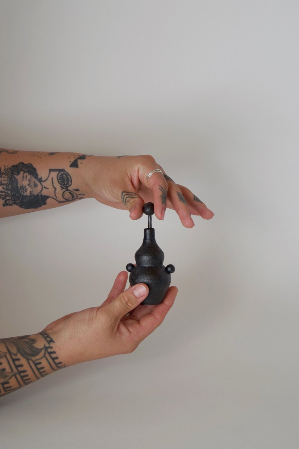 le parfum NO.7 — ROOTED IN MUD